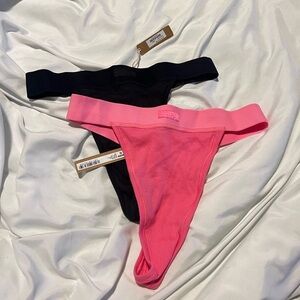 NWT Skims 2 pack underwear